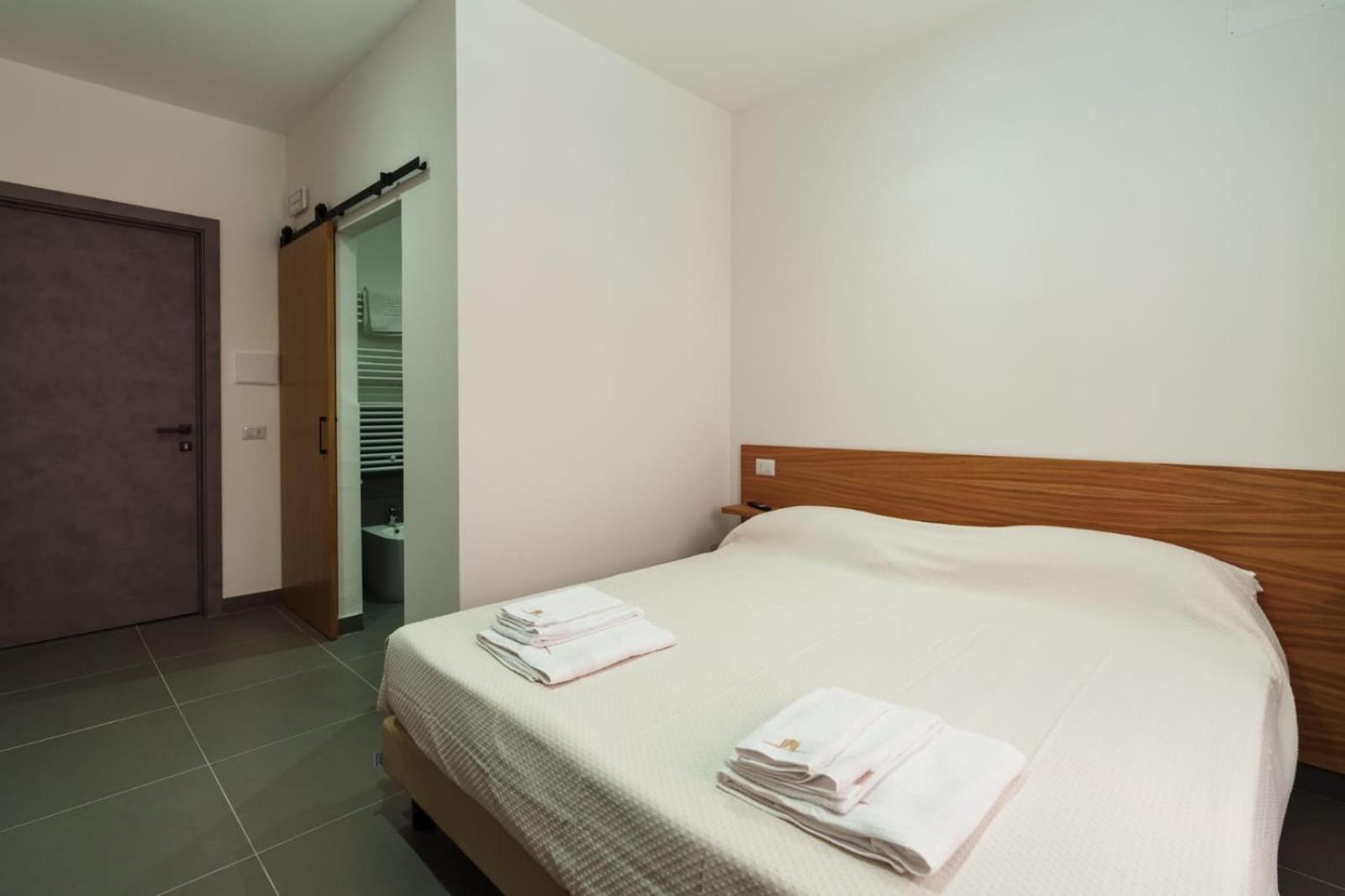 Camere Cavour Macerata Exterior foto